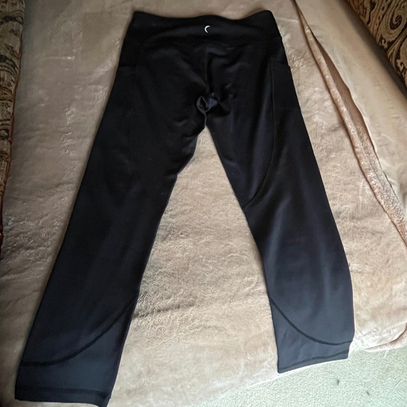 NWOT, Zyia Black Pocket Light n Tight Hi-Rise 7/8 - Picture 10 of 10